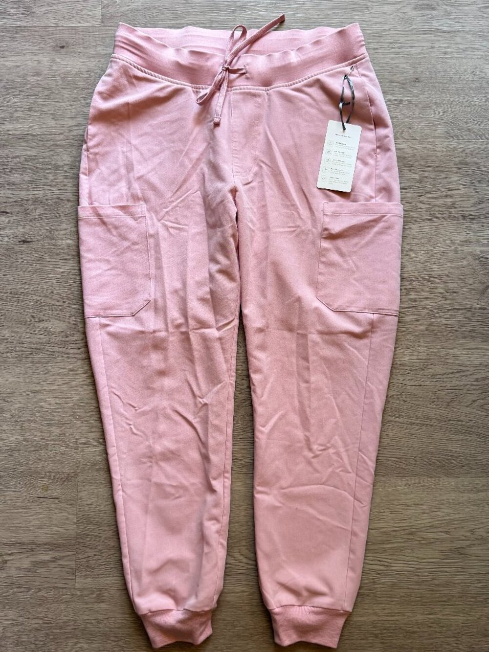 Mandala Scrub Set in Pink Pearl NWT - Picture 6 of 10